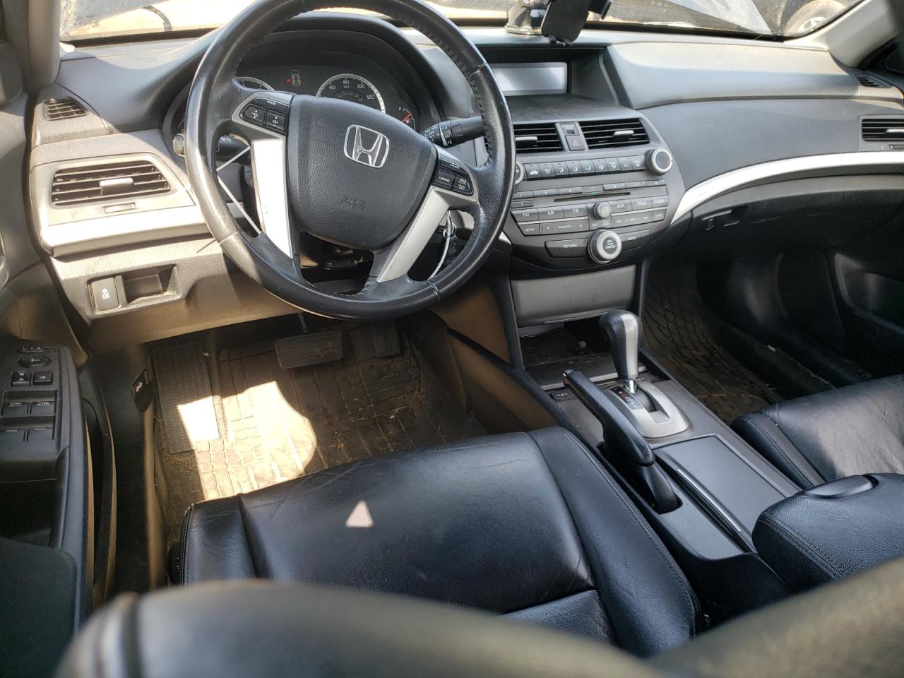 Photo 7 VIN: 1HGCP2F61CA053192 - HONDA ACCORD 