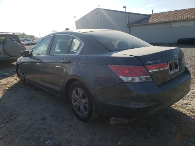 Photo 2 VIN: 1HGCP2F61CA062975 - HONDA ACCORD SE 