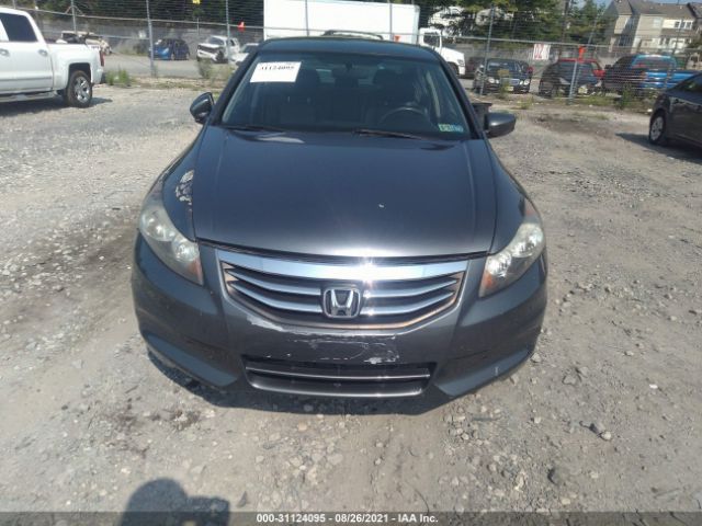 Photo 5 VIN: 1HGCP2F61CA091103 - HONDA ACCORD SDN 