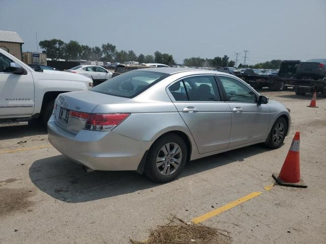 Photo 2 VIN: 1HGCP2F61CA107252 - HONDA ACCORD SE 