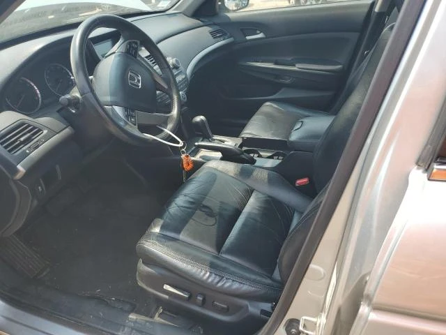 Photo 6 VIN: 1HGCP2F61CA107252 - HONDA ACCORD SE 