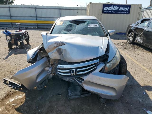 Photo 4 VIN: 1HGCP2F61CA111494 - HONDA ACCORD SE 