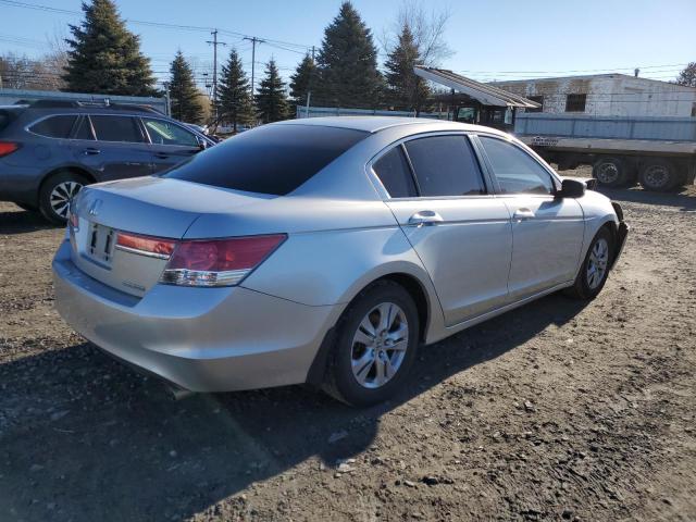 Photo 2 VIN: 1HGCP2F61CA113682 - HONDA ACCORD SE 