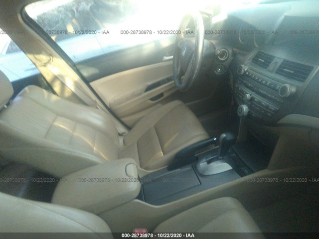 Photo 4 VIN: 1HGCP2F61CA123094 - HONDA ACCORD SDN 