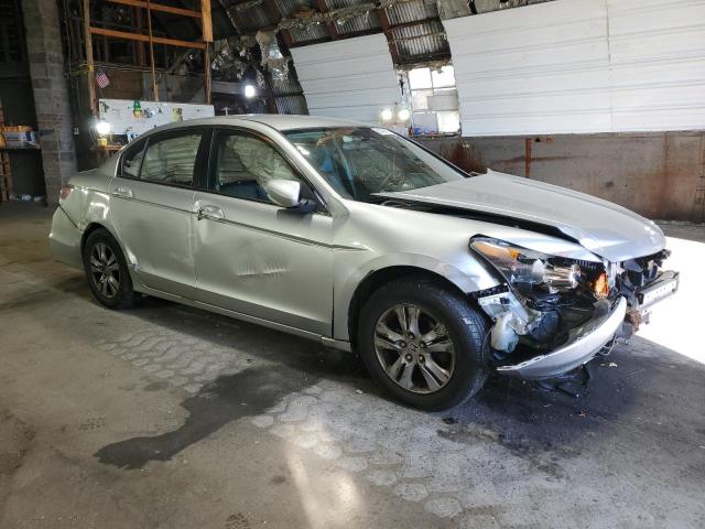 Photo 3 VIN: 1HGCP2F61CA128036 - HONDA ACCORD SE 