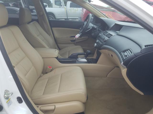 Photo 4 VIN: 1HGCP2F61CA128781 - HONDA ACCORD SE 