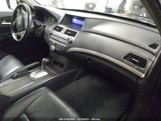 Photo 4 VIN: 1HGCP2F61CA129333 - HONDA ACCORD SDN 