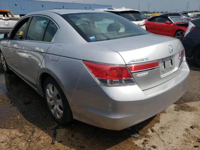 Photo 2 VIN: 1HGCP2F61CA141434 - HONDA ACCORD 