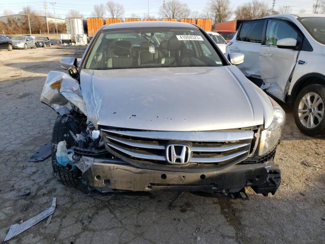 Photo 4 VIN: 1HGCP2F61CA154698 - HONDA ACCORD SE 