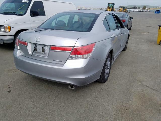 Photo 3 VIN: 1HGCP2F61CA172862 - HONDA ACCORD SE 