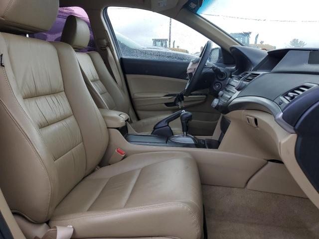 Photo 4 VIN: 1HGCP2F61CA203950 - HONDA ACCORD SE 