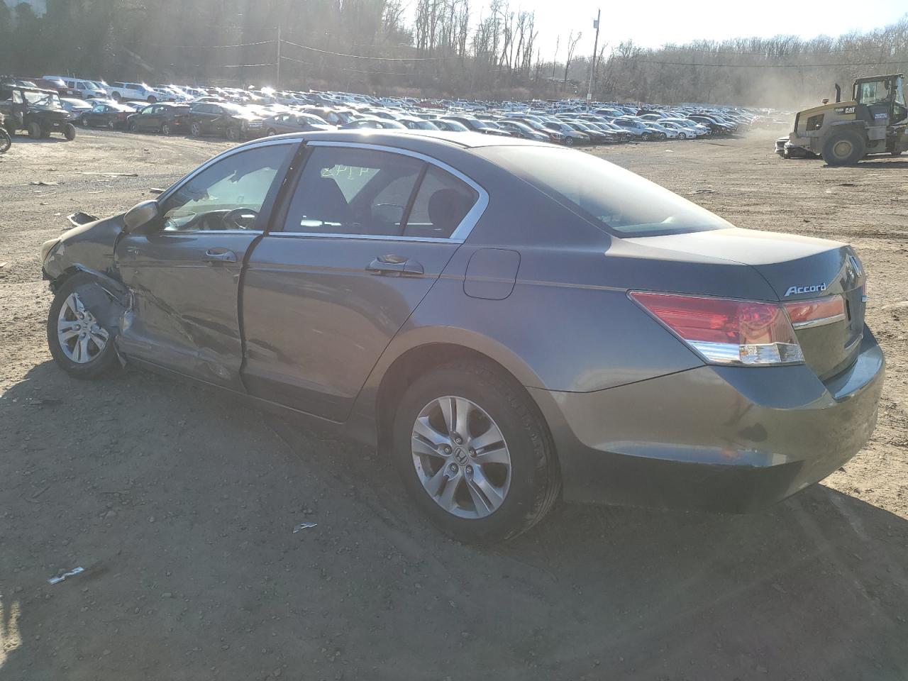 Photo 1 VIN: 1HGCP2F61CA204743 - HONDA ACCORD 