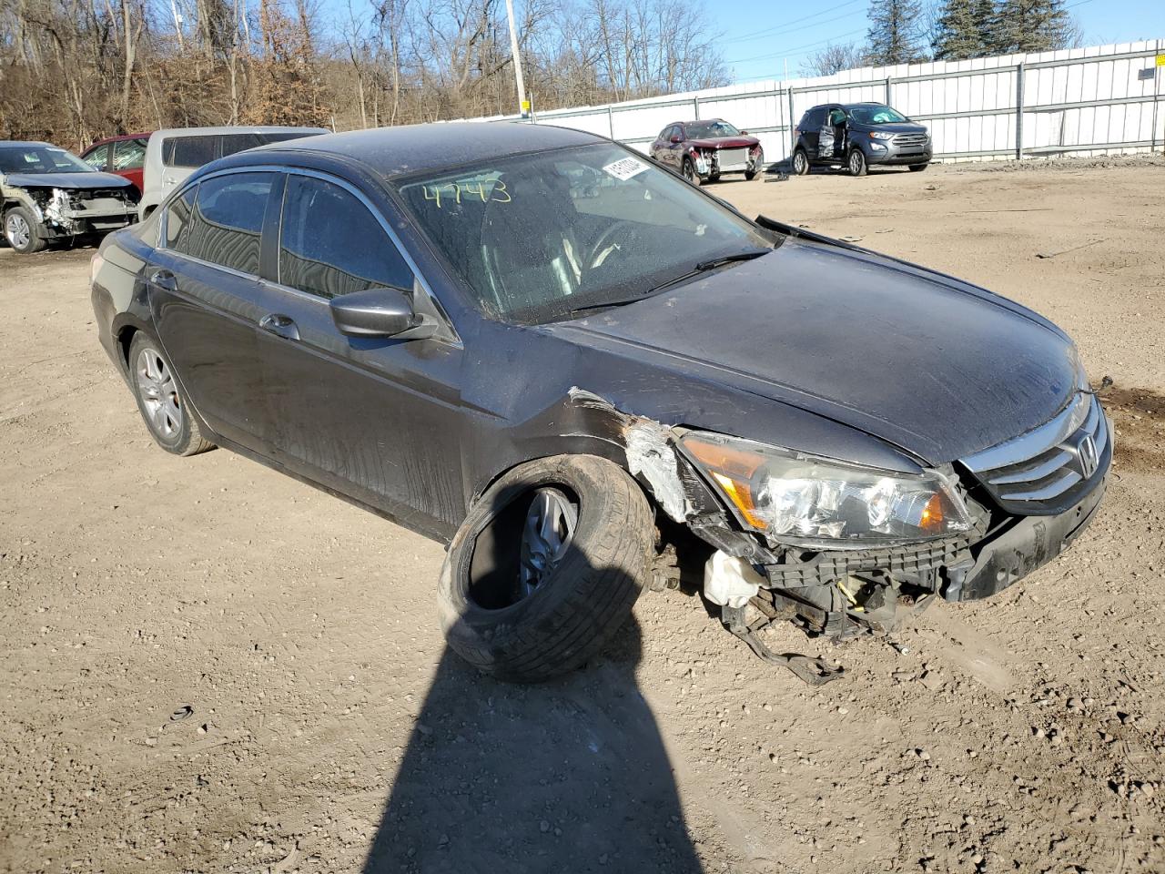 Photo 3 VIN: 1HGCP2F61CA204743 - HONDA ACCORD 