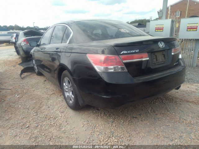 Photo 2 VIN: 1HGCP2F61CA205889 - HONDA ACCORD SDN 