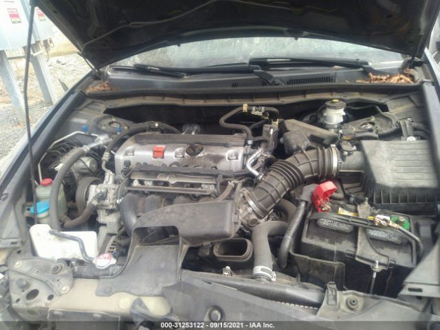 Photo 9 VIN: 1HGCP2F61CA205889 - HONDA ACCORD SDN 