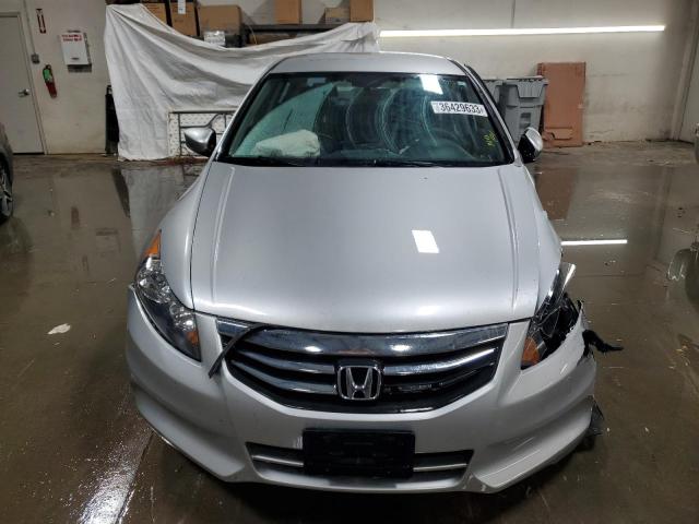 Photo 4 VIN: 1HGCP2F61CA234566 - HONDA ACCORD SE 