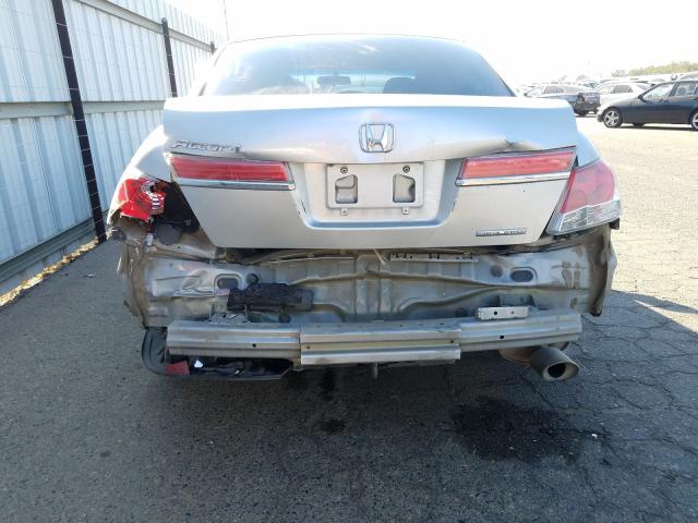 Photo 8 VIN: 1HGCP2F61CA234602 - HONDA ACCORD SE 