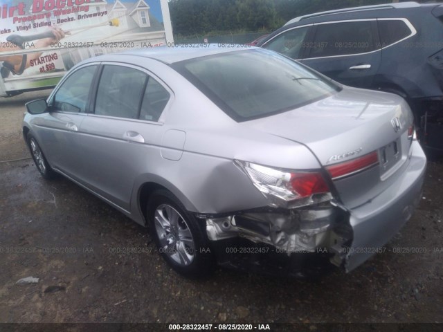 Photo 2 VIN: 1HGCP2F61CA237435 - HONDA ACCORD SDN 