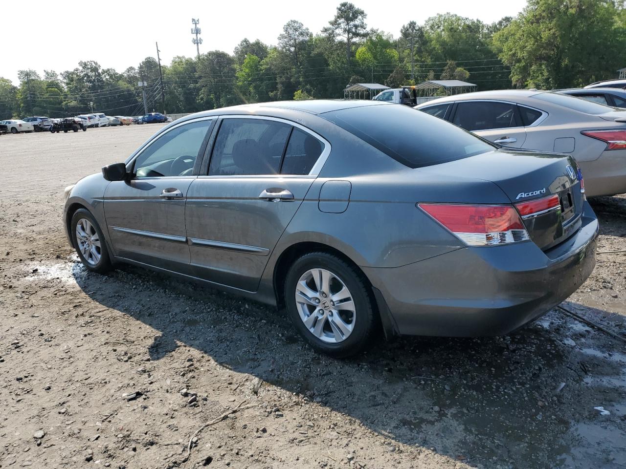 Photo 1 VIN: 1HGCP2F62BA003688 - HONDA ACCORD 