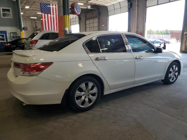 Photo 2 VIN: 1HGCP2F62BA032236 - HONDA ACCORD SE 