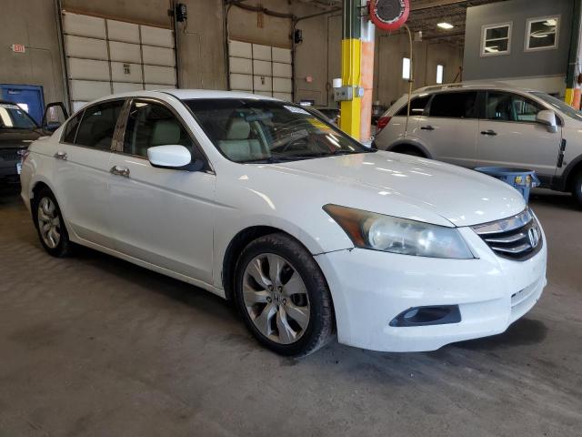 Photo 3 VIN: 1HGCP2F62BA032236 - HONDA ACCORD SE 