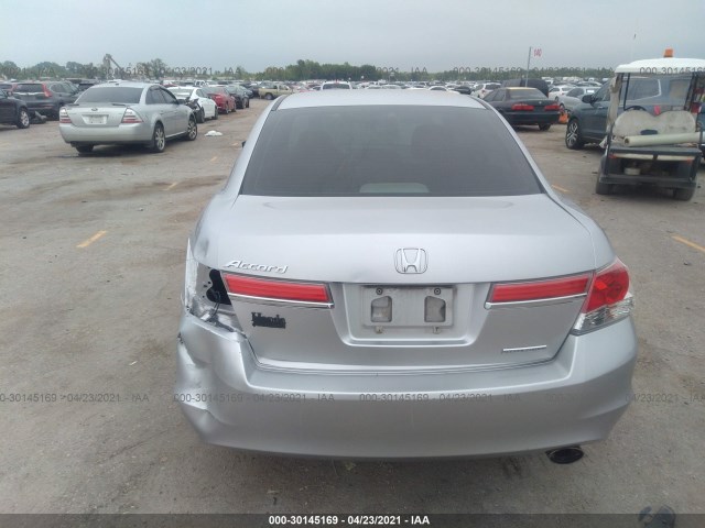 Photo 5 VIN: 1HGCP2F62BA053393 - HONDA ACCORD SDN 