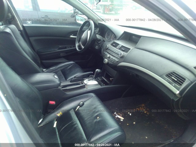 Photo 4 VIN: 1HGCP2F62BA059078 - HONDA ACCORD SDN 