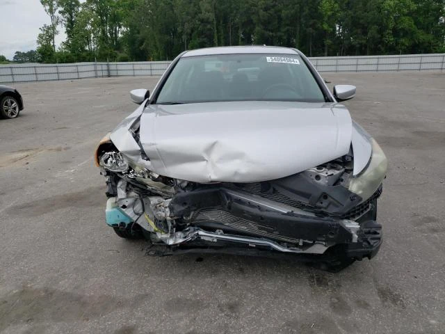 Photo 4 VIN: 1HGCP2F62BA064149 - HONDA ACCORD SE 