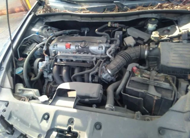 Photo 9 VIN: 1HGCP2F62BA095465 - HONDA ACCORD SDN 