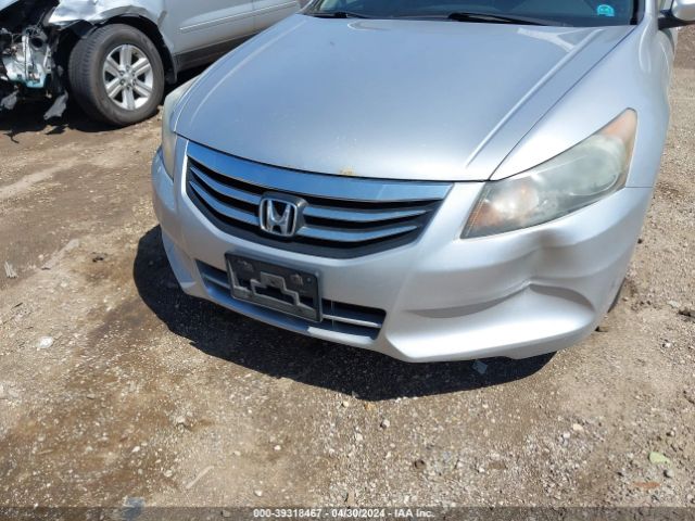 Photo 5 VIN: 1HGCP2F62BA108554 - HONDA ACCORD 