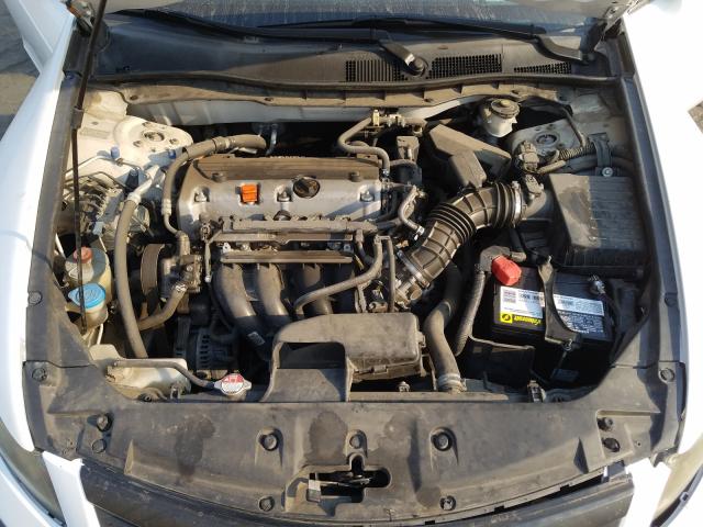 Photo 6 VIN: 1HGCP2F62BA121224 - HONDA ACCORD SE 