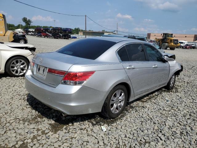 Photo 2 VIN: 1HGCP2F62BA131560 - HONDA ACCORD 