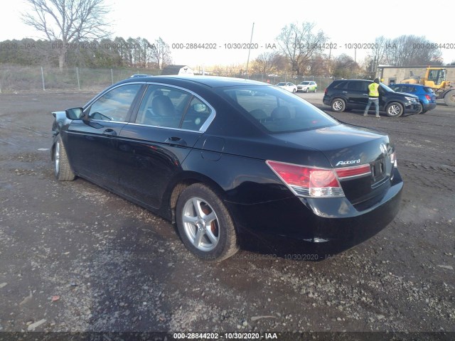 Photo 2 VIN: 1HGCP2F62BA136483 - HONDA ACCORD 