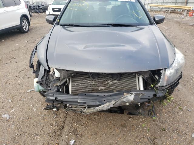 Photo 8 VIN: 1HGCP2F62BA147046 - HONDA ACCORD 