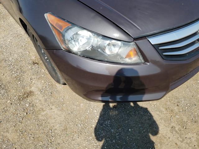 Photo 8 VIN: 1HGCP2F62BA800605 - HONDA ACCORD SE 