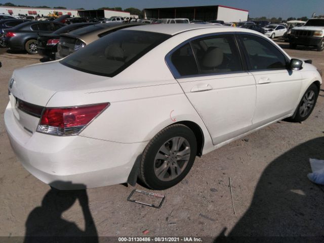 Photo 3 VIN: 1HGCP2F62CA016619 - HONDA ACCORD SDN 