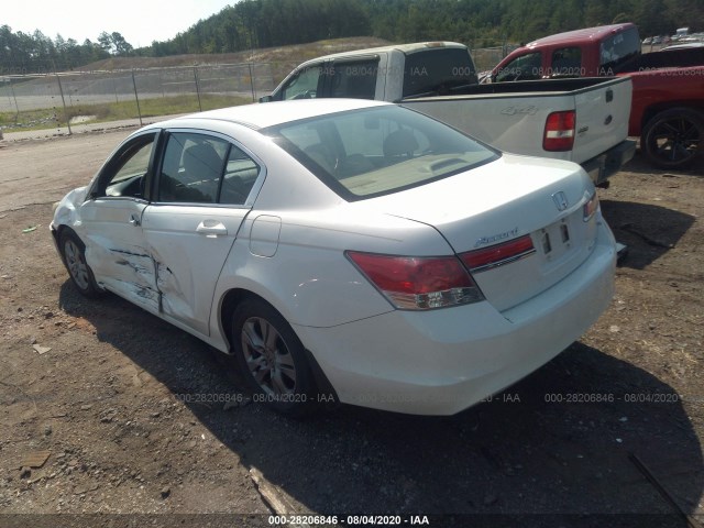 Photo 2 VIN: 1HGCP2F62CA016622 - HONDA ACCORD SDN 