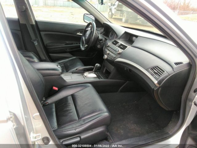 Photo 4 VIN: 1HGCP2F62CA025966 - HONDA ACCORD SDN 