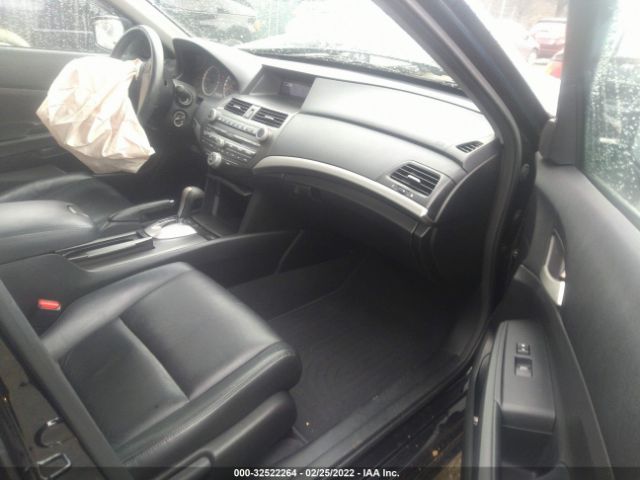 Photo 4 VIN: 1HGCP2F62CA048227 - HONDA ACCORD SDN 