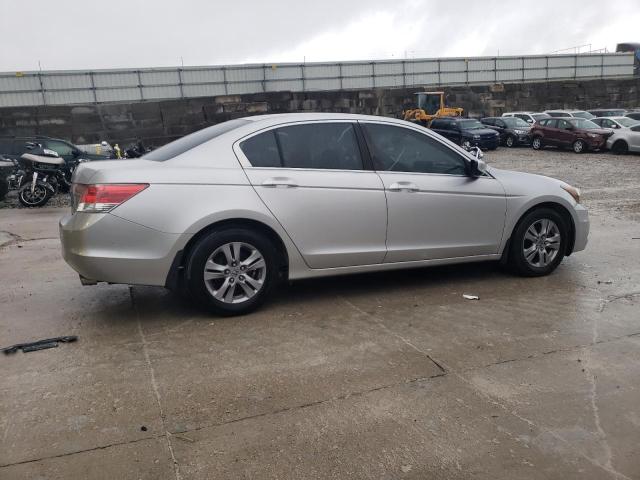 Photo 2 VIN: 1HGCP2F62CA049118 - HONDA ACCORD 