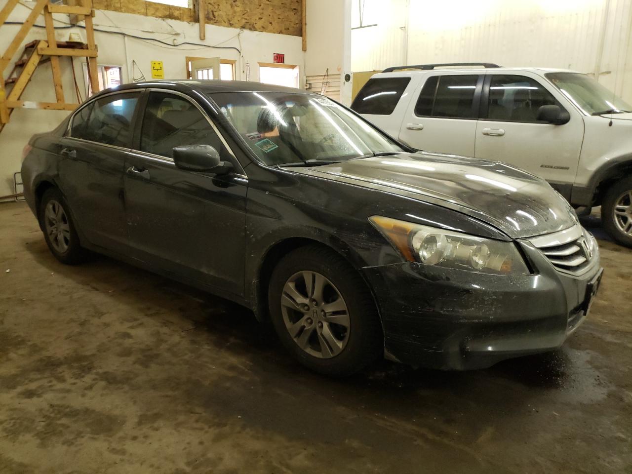 Photo 3 VIN: 1HGCP2F62CA076092 - HONDA ACCORD 