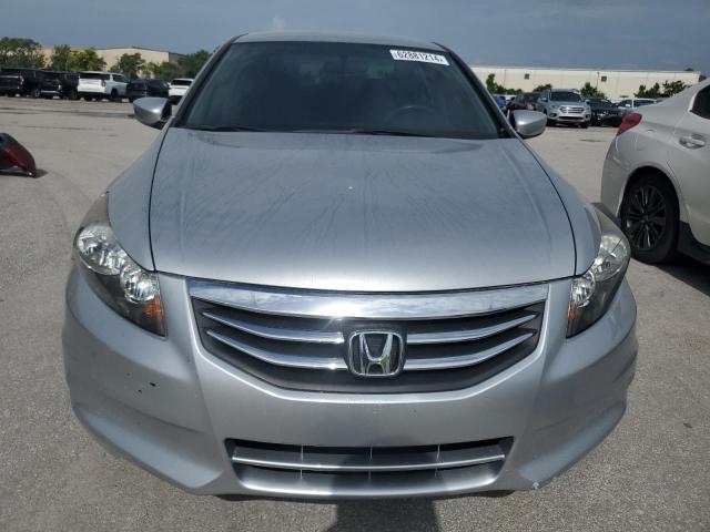 Photo 4 VIN: 1HGCP2F62CA103744 - HONDA ACCORD 