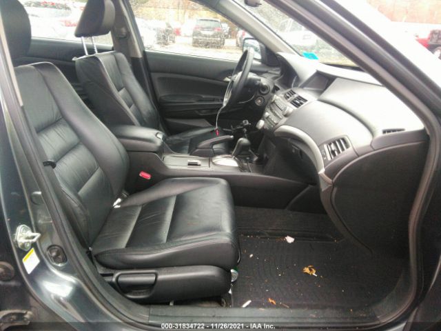 Photo 4 VIN: 1HGCP2F62CA104411 - HONDA ACCORD SDN 