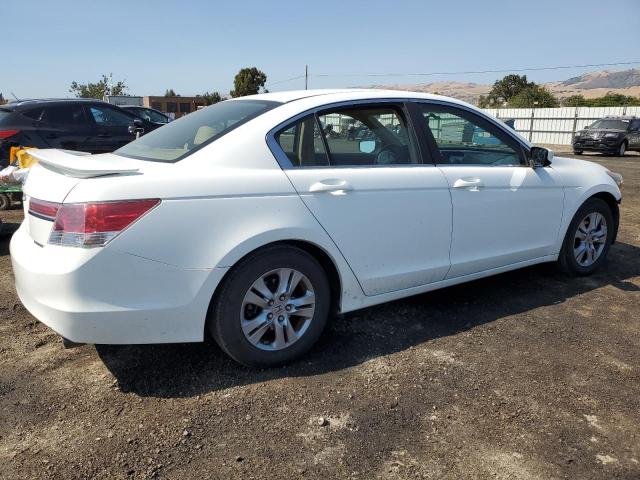 Photo 2 VIN: 1HGCP2F62CA162907 - HONDA ACCORD 