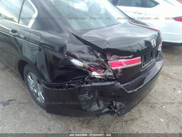 Photo 5 VIN: 1HGCP2F62CA168030 - HONDA ACCORD SDN 