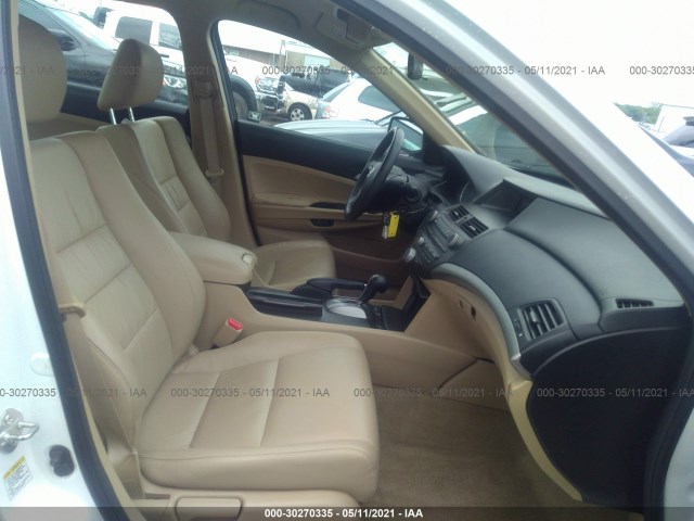 Photo 4 VIN: 1HGCP2F62CA225732 - HONDA ACCORD SDN 