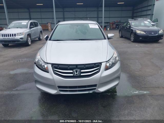 Photo 5 VIN: 1HGCP2F62CA241266 - HONDA ACCORD SDN 