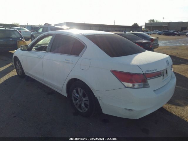 Photo 2 VIN: 1HGCP2F63BA035338 - HONDA ACCORD 