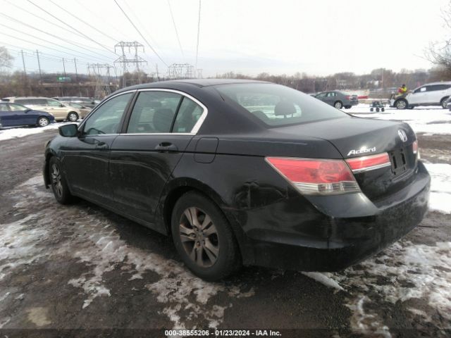 Photo 2 VIN: 1HGCP2F63BA140929 - HONDA ACCORD 