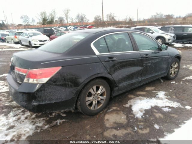 Photo 3 VIN: 1HGCP2F63BA140929 - HONDA ACCORD 